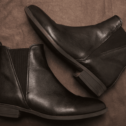 For those looking to condition their black Chelsea boots, whether made of genuine leather or vegan leather, Urad leather conditioner is a top performing product. Its unique formula deeply penetrates the leather, providing effective nourishment and protection, regardless of the material. As a result, your black Chelsea boots will maintain their sleek appearance and high quality feel for a long time to come.