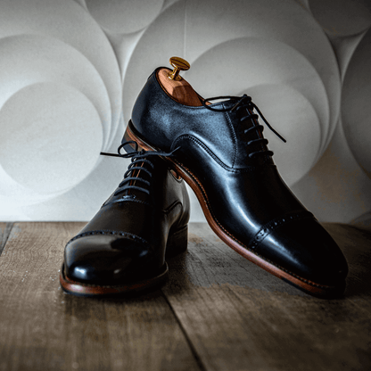 Leather Mate's natural leather conditioner is the perfect choice for anyone looking to keep their premium leather dress shoes in top condition, providing deep conditioning and moisturization to restore and protect the leather.